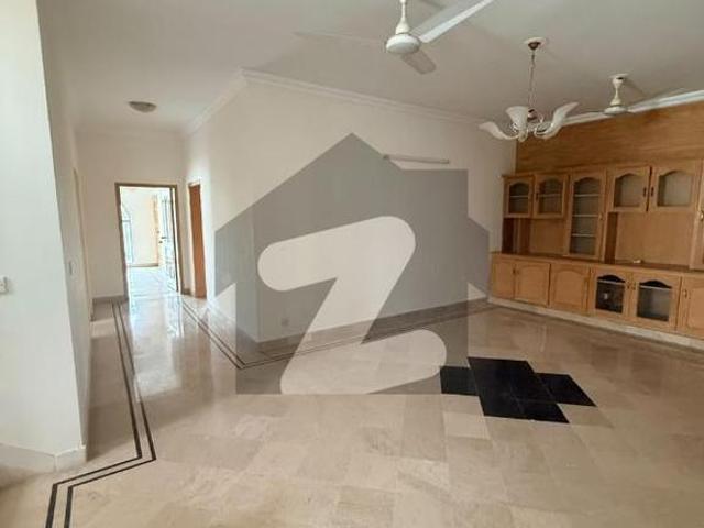 F8 Prime Location 8 Bedrooms Triple Story House For Rent F 8