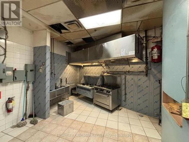 F9 8 Glen Watford Drive, Toronto, ON, M1S 2C1 commercial for sale | Listing ID E12956 | Royal LePage