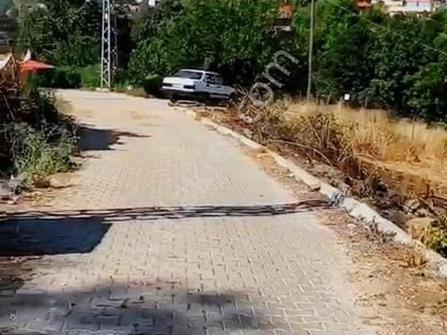 Fındıkpınarı Merkezde Arsalı Meyve Agaçlı Satılık Müstakil Ev