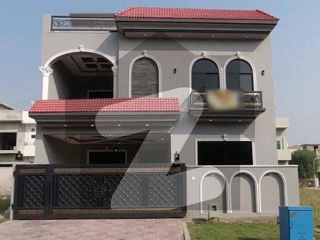 F Block 7 Marla Desirable House For Sale At Investor Rate