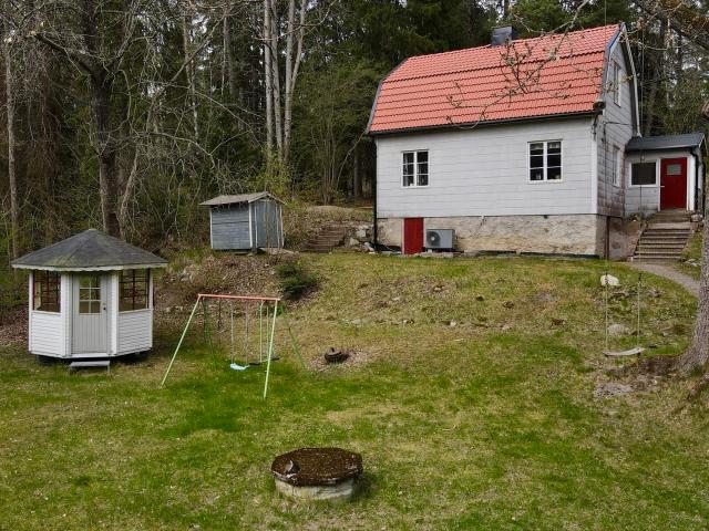 Fågelsångsvägen 30