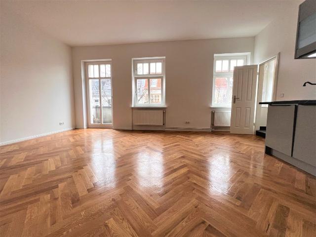 F hain: Finowstr: 4 Zi AB Whg, 2 BALKONE VHS 4. OG, 99 m² per SOFORT zu VERKAUFEN 2/3 VERMIETET