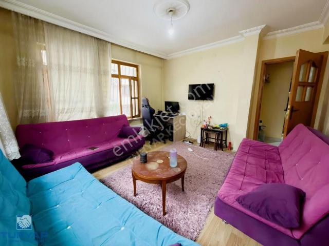 Fırsat Bağlarbaşı Bursa Caddesi Yakını 2+1 Balkon 70m² Satılık