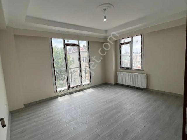 Fırsatı Kaçırmayın! Site İçerisinde Konumlu Daire