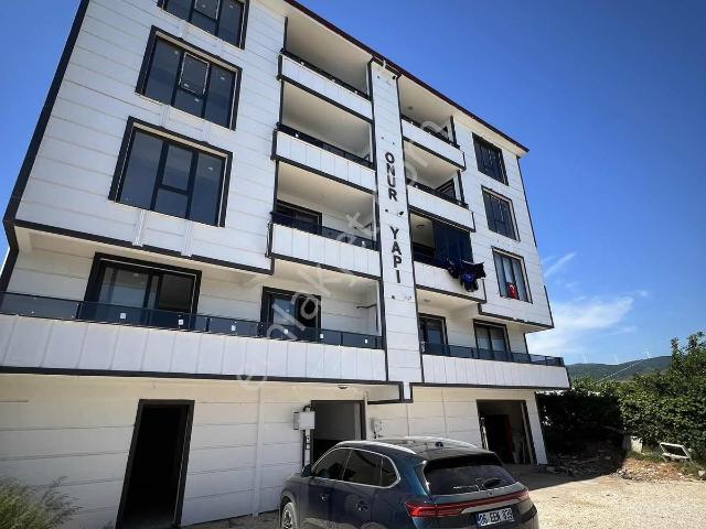 Fırsat İhtiyactan Geniş Bahçe Kullanımlı 3+1 Satılık Daire