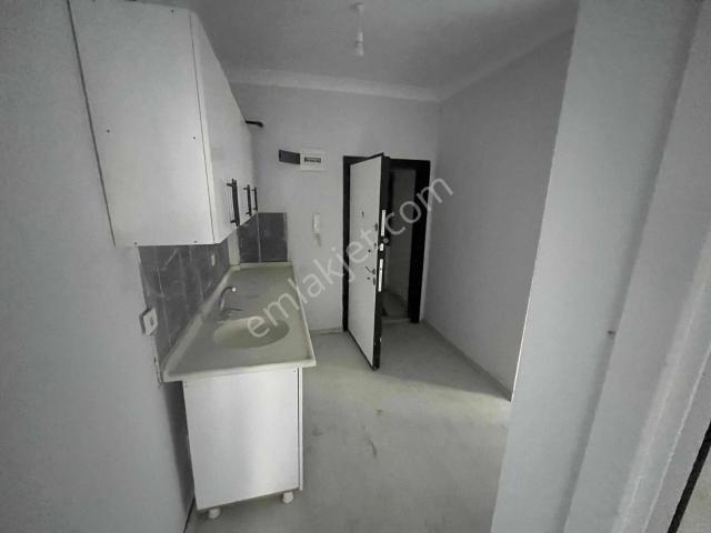 Fırsat ! Köşe Başı Ofis&1+1 Daire