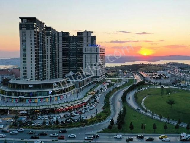 Fırst Avenue İstanbulda Deniz Manzaralı Lüks 3+1 Daire