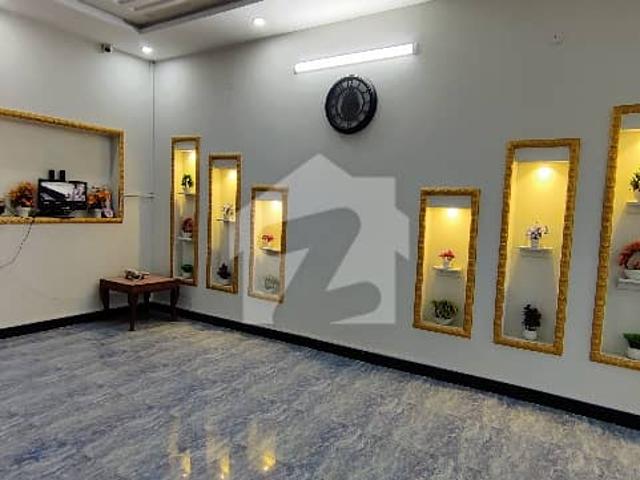 F 17 mpchs 30x60 luxury house available for sale near to mini markaz