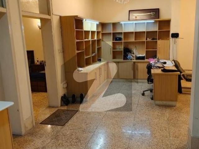 F 10/1 1Kanal Fully Furnished Triple Storey Full House F 10/1