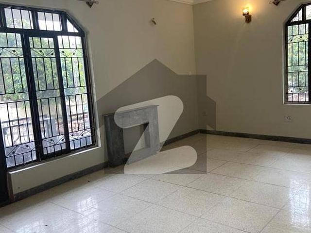F 10/2 Upper Portion For Rent