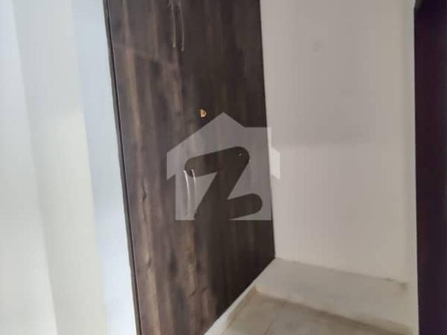 F 10/4 Beautiful 5 Bedroom House Very Reasonable Rent