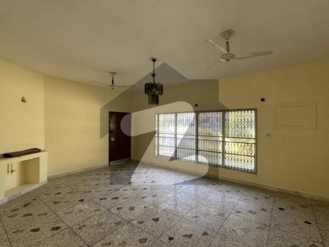 F 10 Neat And Clean House Available For Rent Beautiful Location F 10