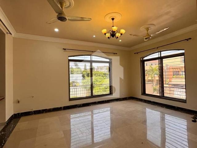 F 10 New Upper Portion 600 Sq. Yards Available For Rent