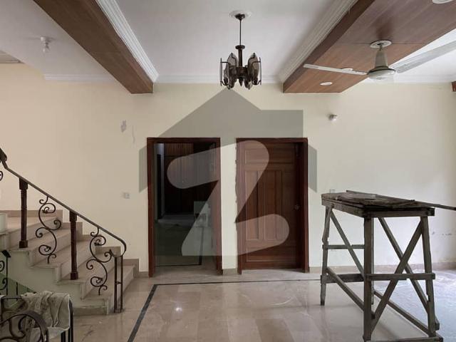 F 10 Double Storey House 5 Bedroom For Rent