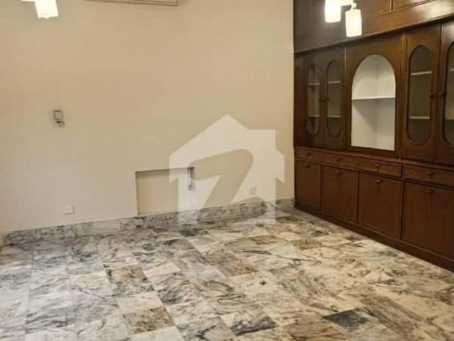 F 10 Excellent 666 Square Yard House Double Storey House Spacious Rooms Proper 5 Bedrooms, 5 Attached Bathrooms Study Room. Modern Fittings Along With Tile Flooring Drawing Dining, TV Lounge, 2 Kitchens