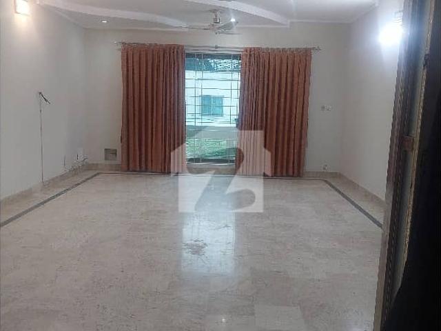 F 10 Reasonable Price Twins House For Sale Triple Storey Each House Main Double Road Front Open