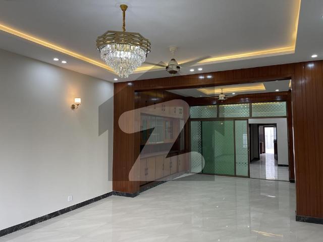 F 10 Renovated House 5 Bedroom For Rent F 10