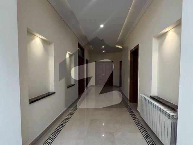F 10 1000 Square Yard 2 Kanal Excellent Modern Spacious And Beautiful House Proper And Modern Fittings And Marble Flooring F 10