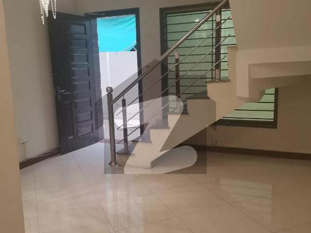 F 10 1 Duplex House 511 Squired Yard F 10/1