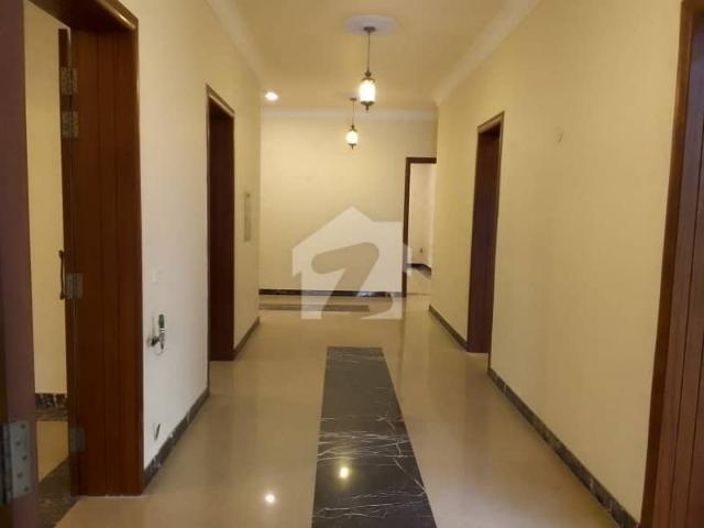 F 10 20 Marla House Up For Rent