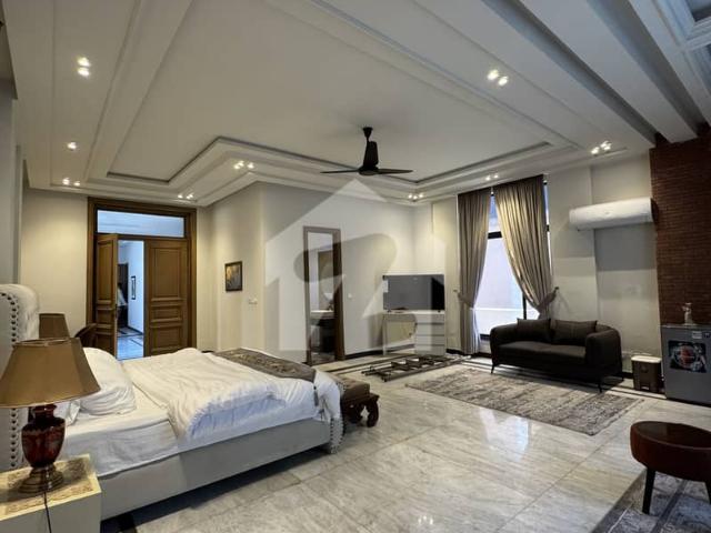 F 10 666 SQY Luxuries House For Rent Modern Fitting And Fixtures Specious Washrooms And Kitchen Beautiful Green Lawn Top Class Location