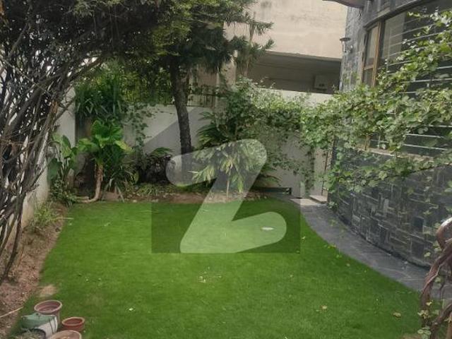 F 11/3 Beautiful House For Rent F 11/3