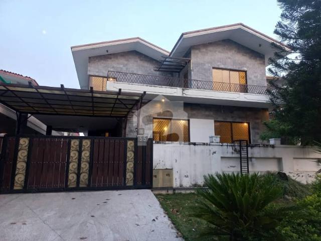 F 11/3 House For Rent