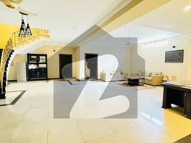 F 11/2 Live Able House