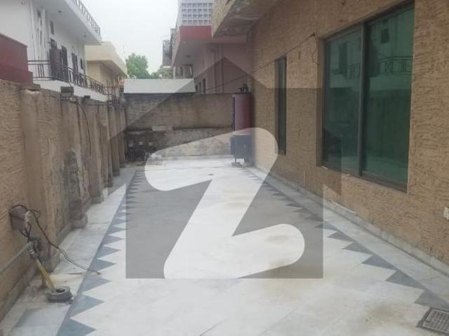 F 11/4 500 sy house for rent F 11/4