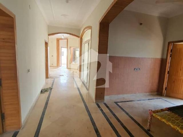 F 11/4 Dead End Street Storey House For Sale