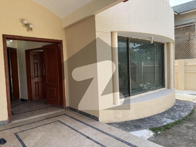 F 11 Double Unit House 6 Bedroom For Rent F 11