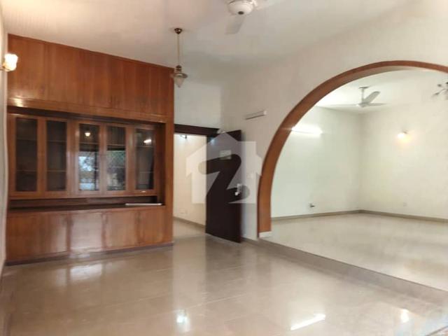 F 11 Double story House 6 Bedroom available For Rent