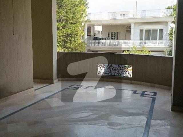 F 11 Full House Available For Rent F 11