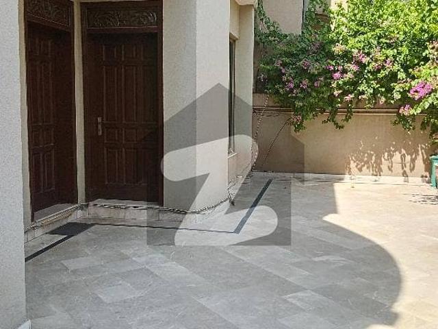 F 11 full House avalible for Rent