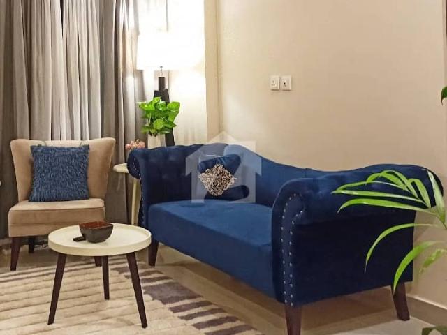F 11 Flat Available For Sale 18 West