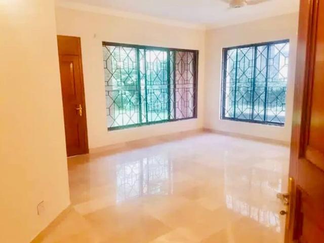 F 11 Park Face 666/Gaz House Good Condition Reasonable Price Islamabad F 11 ID 82398