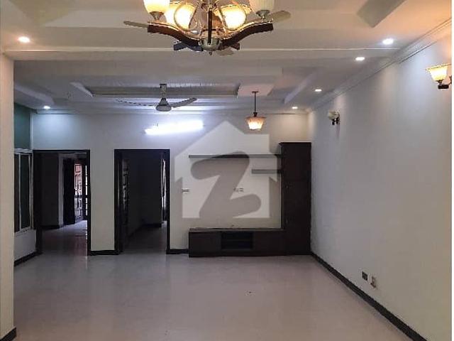 F 11 10 Marla Beautiful House Available For Rent