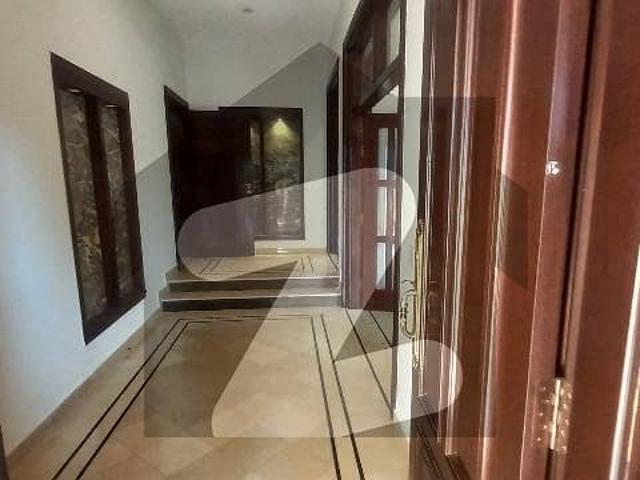 F 11 2, knal brand new house 8bed for rent
