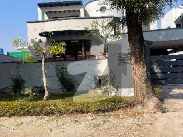 F 11 500 Yards 5 Bedroom House For Sale F 11