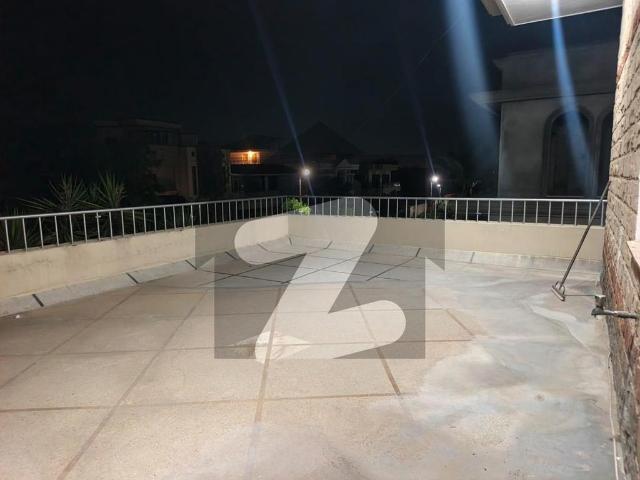 F 11 666 Sq Yard House For Rent In Peaceful Street F 11/2