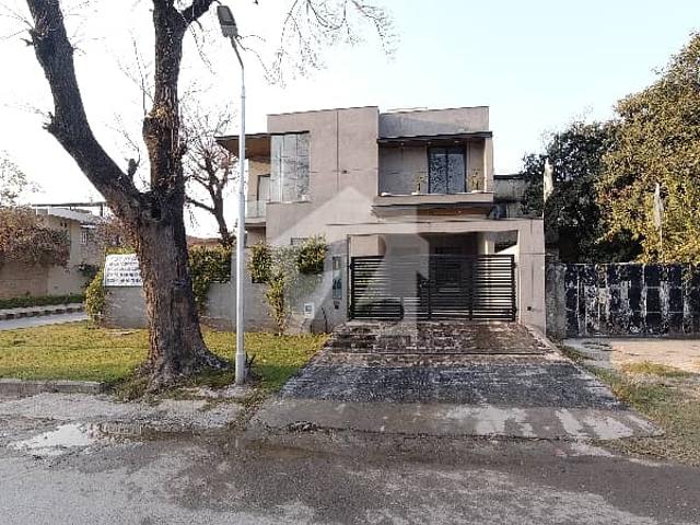 F 6/1 Corner Furnished Brand New House For Rent