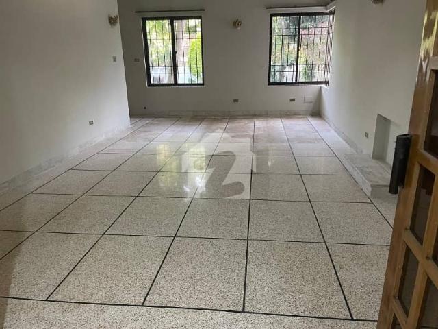 F 6 5 Bedroom House For Rent