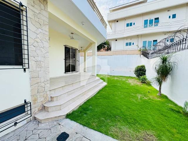 F 6 Beautiful House For Rent