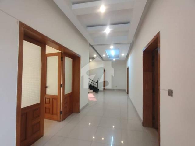 F 6 Front Back Duplex House 5 Bedrooms
