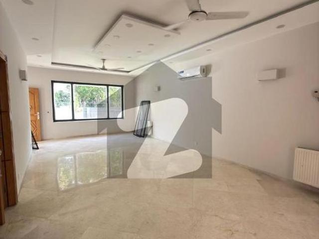 F 6 House For Rent 7Bedrooms Triple Storey Available F 6