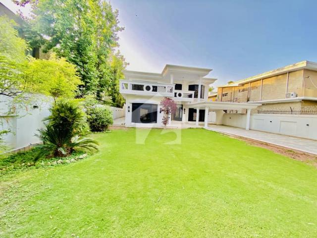 F 6 House For Sale