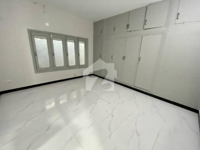 F 6 House For Sale Most Prime Location! Closed End Street