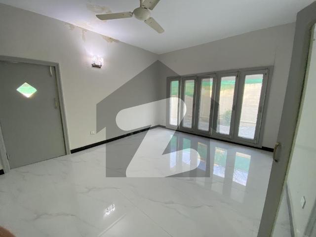 F 6 House For Sale Most Prime Location! Closed End Street F 6