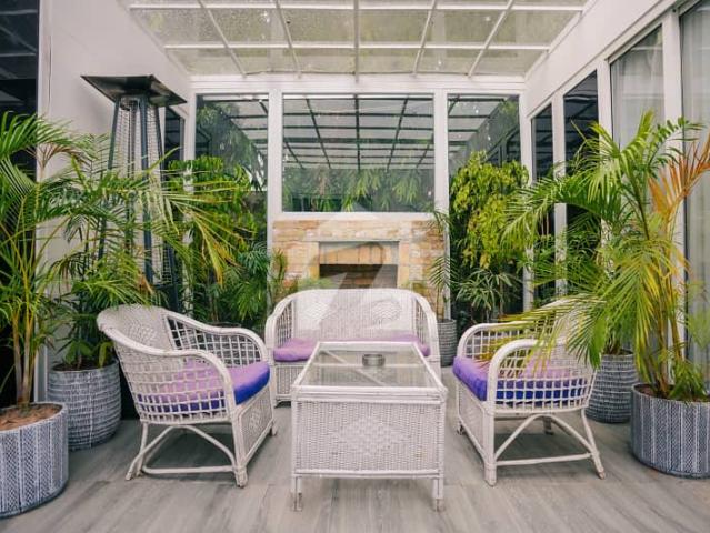 F 6 Independent Modern House 2 Bedroom Furnished With Lawn