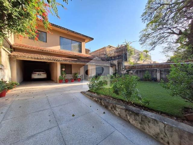 F 6 Livable House For Sale